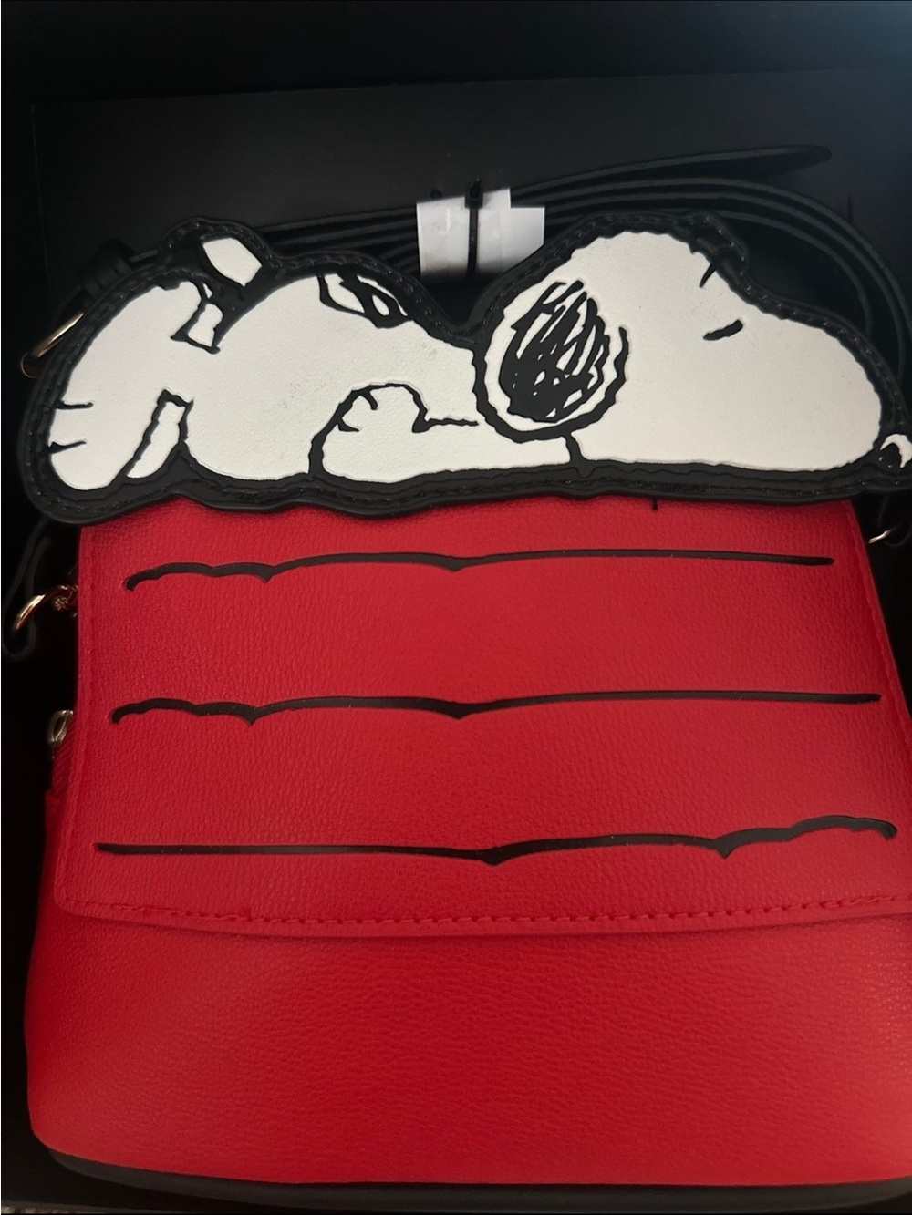 Peanuts Red Crossbody Bag with Snoopy and 2 charms - Picture 4 of 7